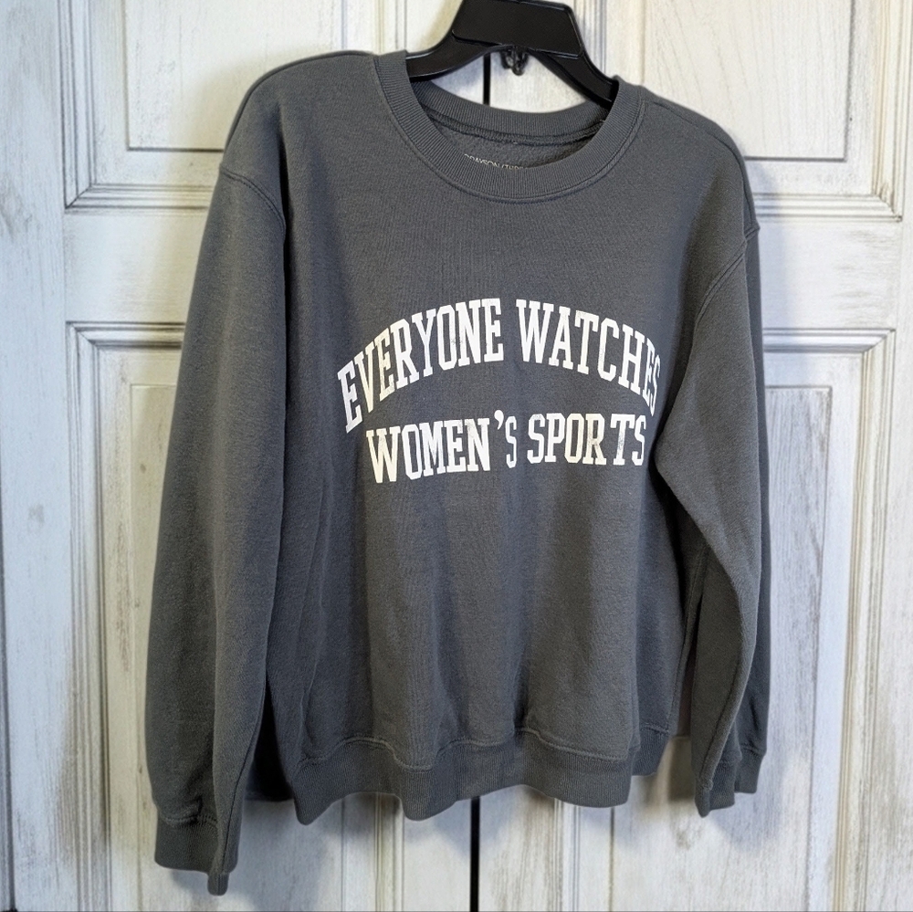 NWT Gray Sweatshirt Cozy Unisex Statement Sweatshirt Sports Crewneck Sweat